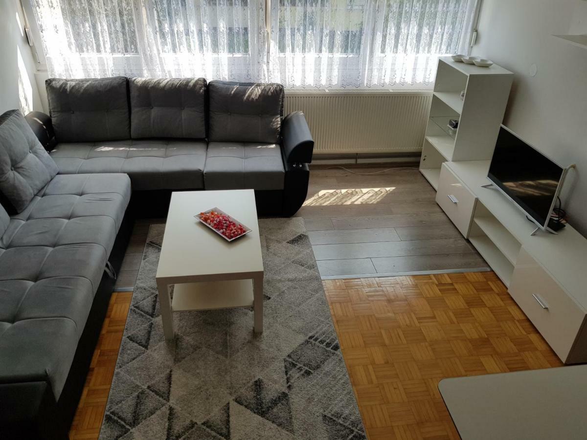 Apartman Tasa บันยาลูกา ภายนอก รูปภาพ