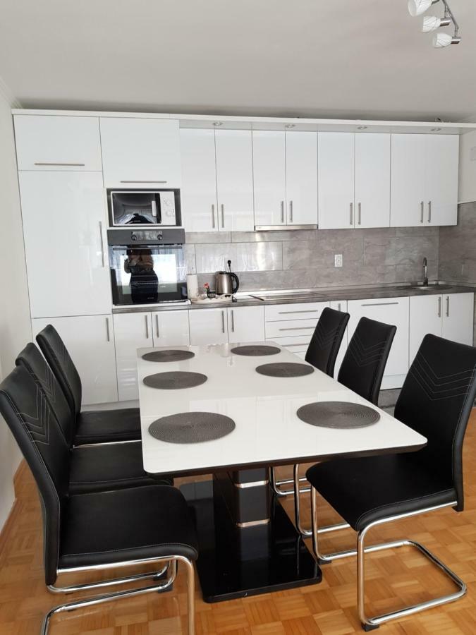 Apartman Tasa บันยาลูกา ภายนอก รูปภาพ