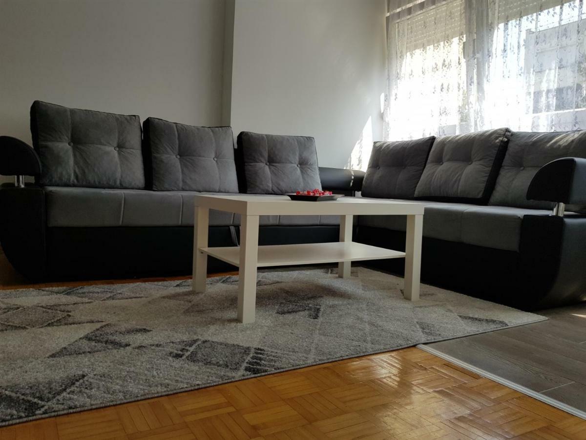 Apartman Tasa บันยาลูกา ภายนอก รูปภาพ